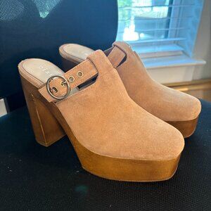 Gianni Bini Sotelo Buckle Detail Suede Platform Clogs Size Size 7 1/2